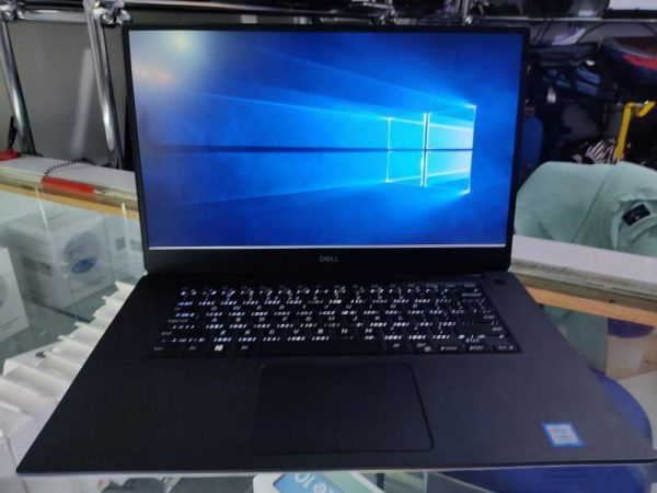 Laptop Brand new Dell xps